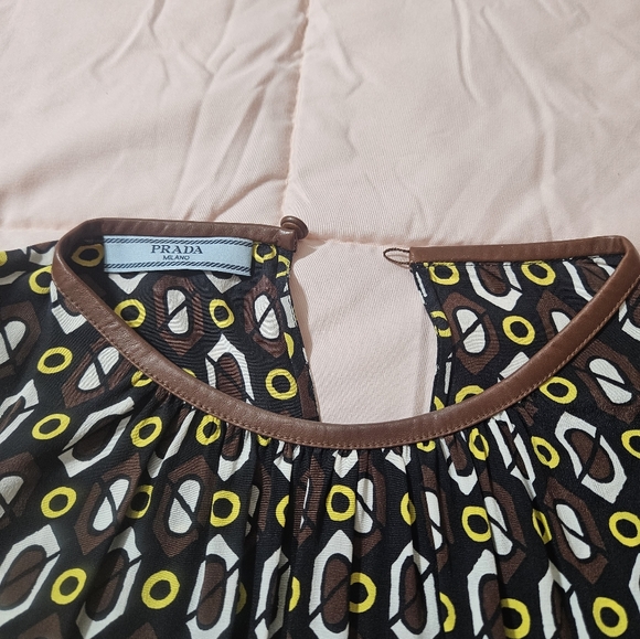 Prada clasic blouse - Picture 4 of 11